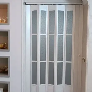 درب آکاردئونی pvc پنجره دار رنگ سفید طلایی کد P-12
